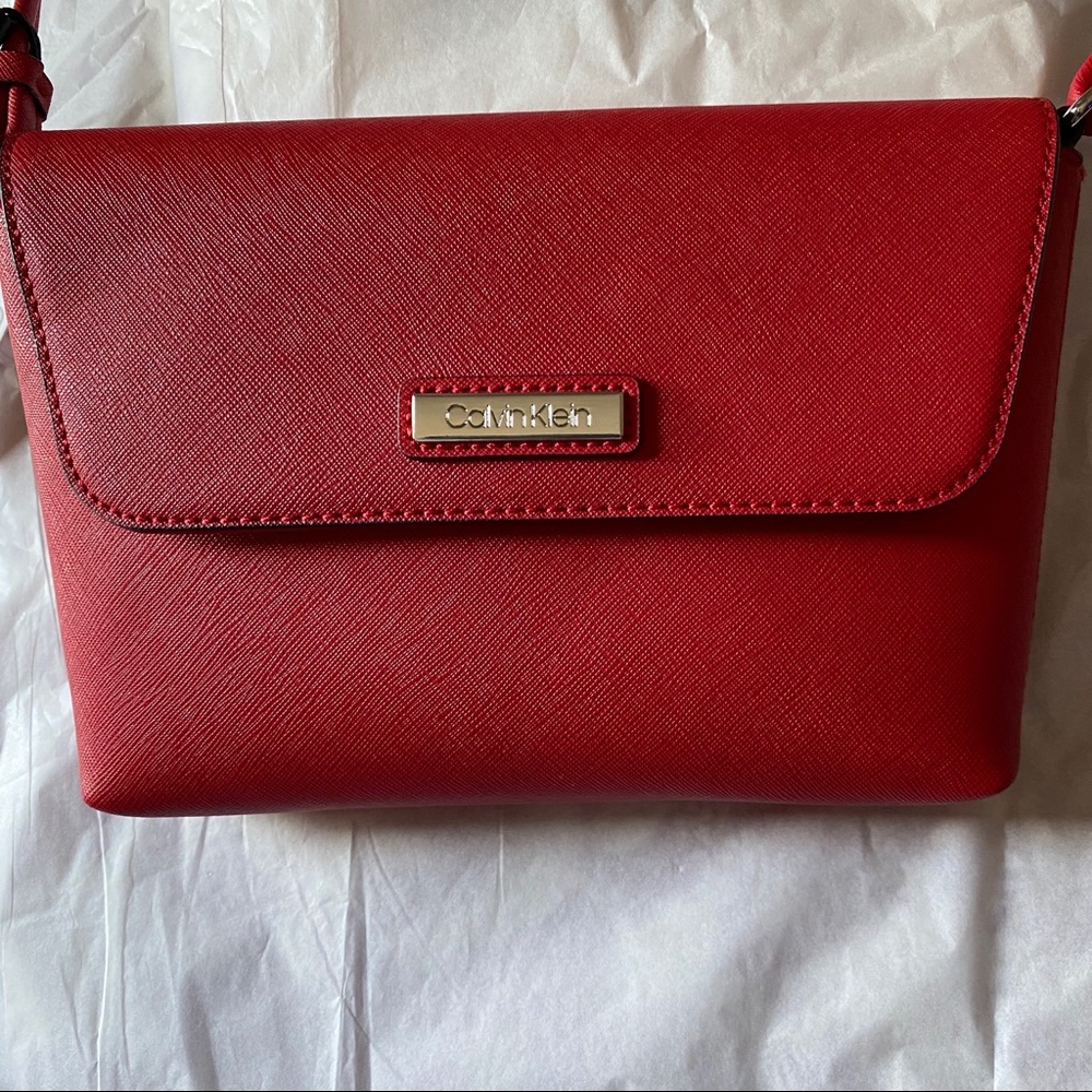 CALVIN KLEIN NWT Crossbody